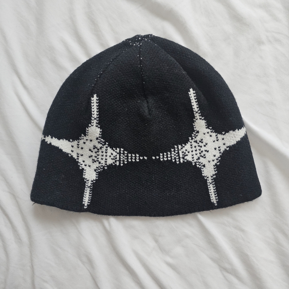 luvistrue black and white star beanie